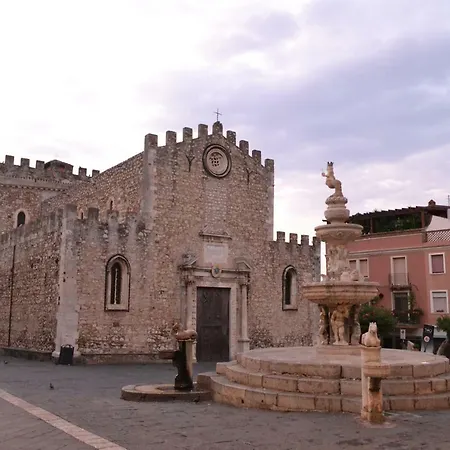 Charming Place 2 Taormina