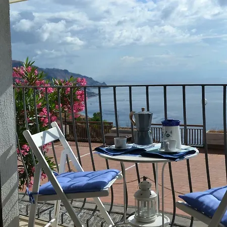Charming Place 2 Taormina